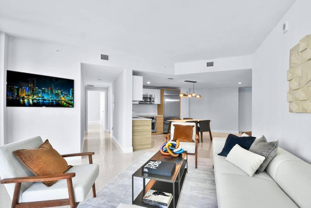 Lovely Upscale Condo Gorgeous View 2Bd 2Bath In Brickell Miami Ngoại thất bức ảnh